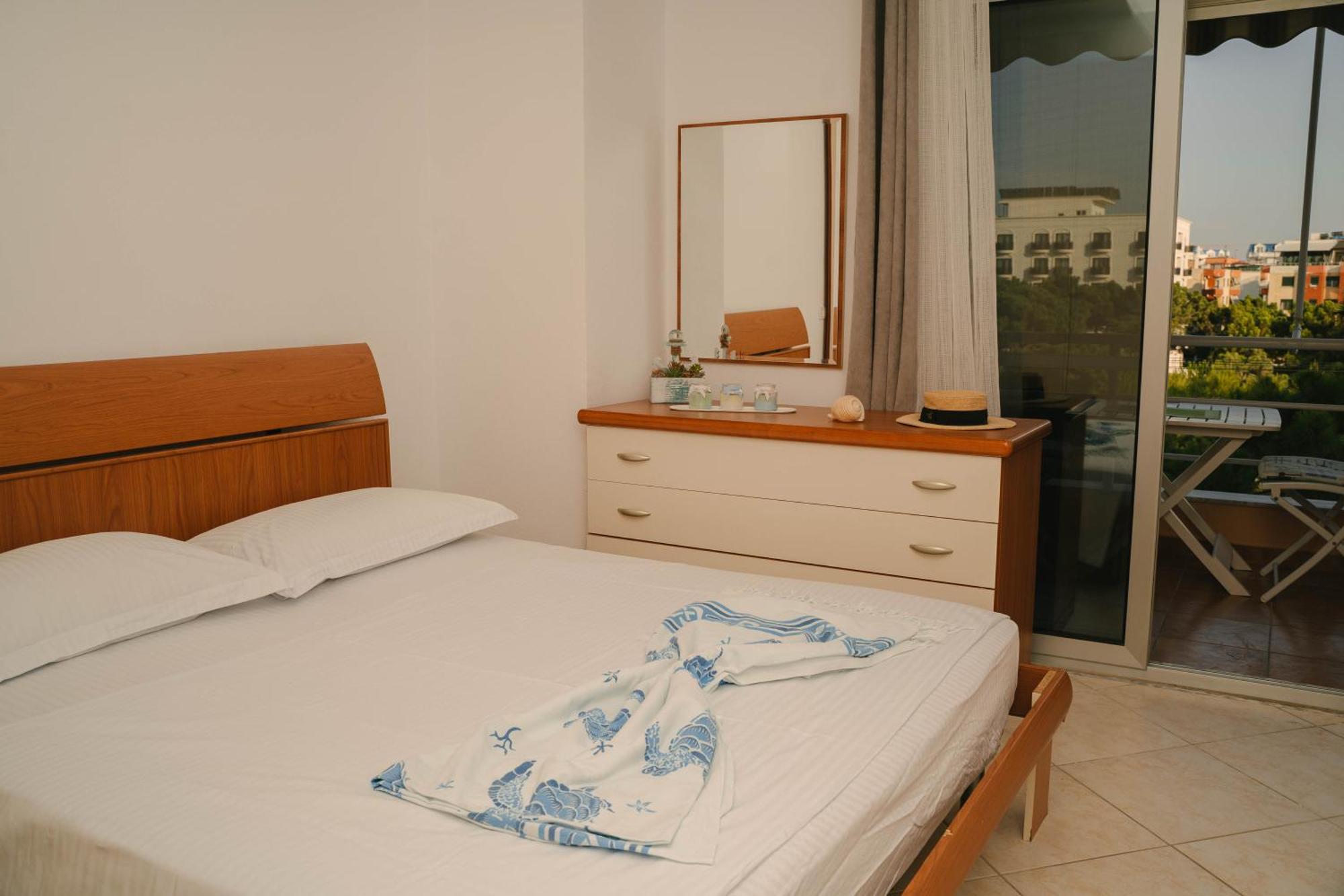 Kote's Beachfront 21